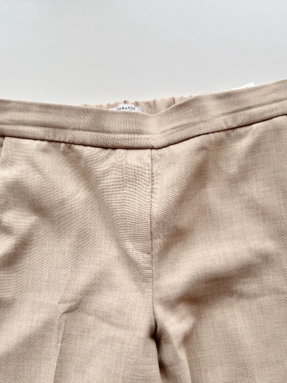 Aritzia BABATON Conan Heather Gold Camel (Re)Essential Trousers Pants, Size 8 - Picture 7 of 13